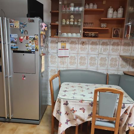 Horia Appartement Boekarest Buitenkant foto
